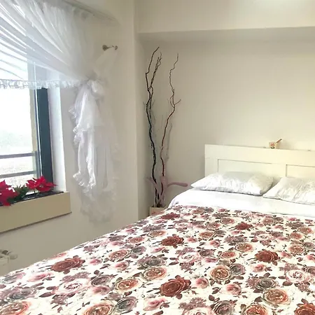 Apartment House - *