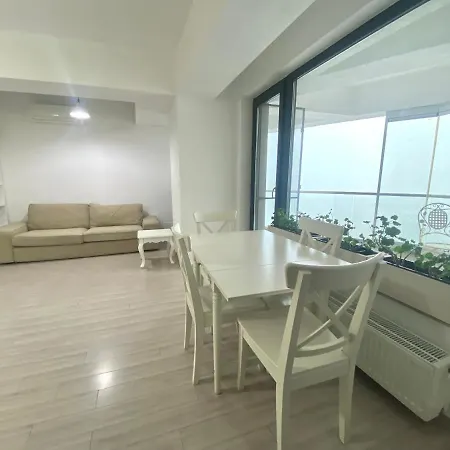 House - Appartamento Bucarest