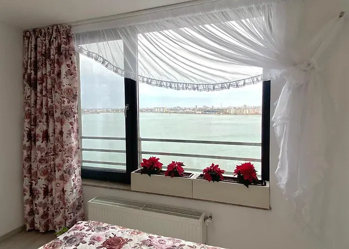 House - بوخارست