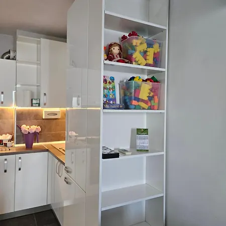 House - * Boekarest